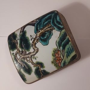 Chinese Porcelain Shard Box Vintage tree botanical floral design